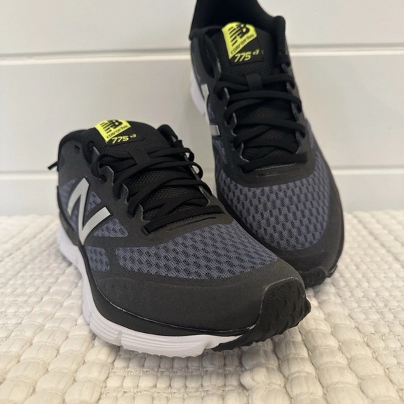 NIB New Balance Mens Sz 8.5 M775LT3 Blue Black Running Shoes Sneakers M775v3 - Picture 10 of 16